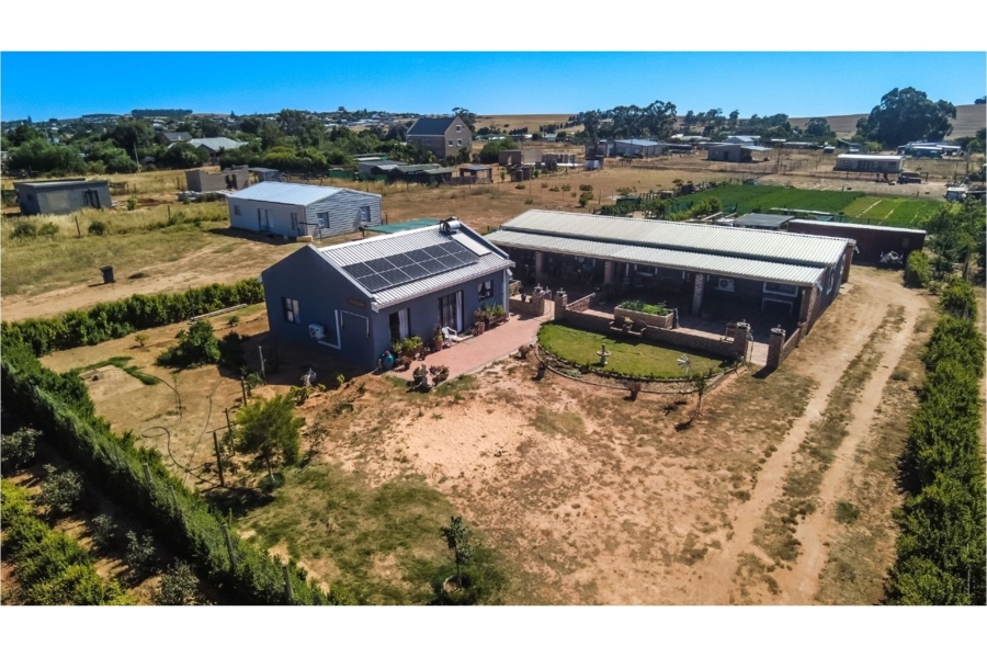 4 Bedroom Property for Sale in Hooikraal Western Cape